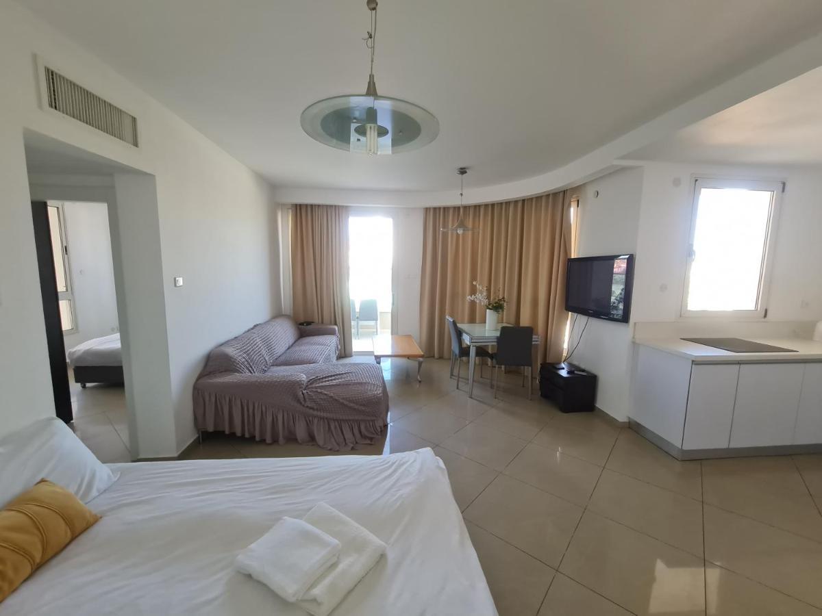Luxury Exclusive Top Class Apartments Near The Sea With Pool Ейлат Екстериор снимка
